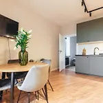 아파트 Stylowy Loft W Kamienicy Przy Dworcu Pkp 라돔