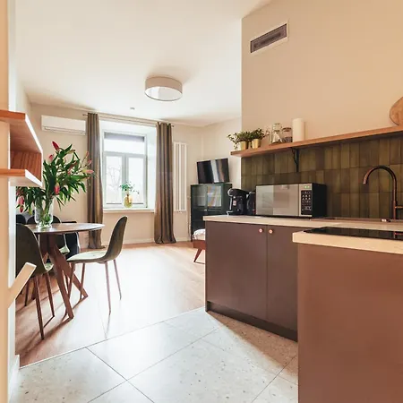 Stylowy Loft W Kamienicy Przy Dworcu Pkp Апартаменты Радом