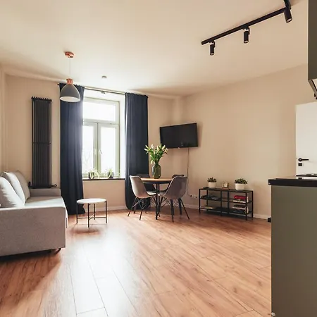 Stylowy Loft W Kamienicy Przy Dworcu Pkp Апартаменты Радом